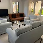 Cecylia Villa *